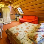 Lesny Dworek Bed & Breakfast 3*