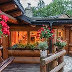 Lesny Dworek Bed & Breakfast