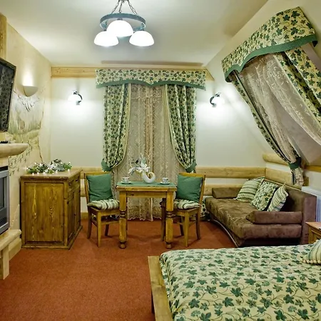 Couette-café Lesny Dworek 5*