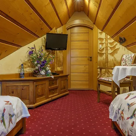 Lesny Dworek Couette-café 5*