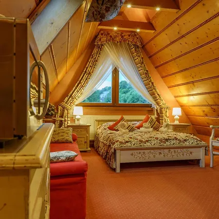 Couette-café Lesny Dworek 5*