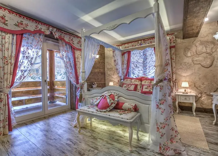 Lesny Dworek Bed & Breakfast