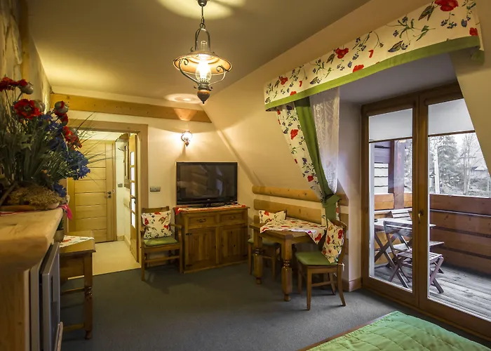 Lesny Dworek Bed & Breakfast 3*